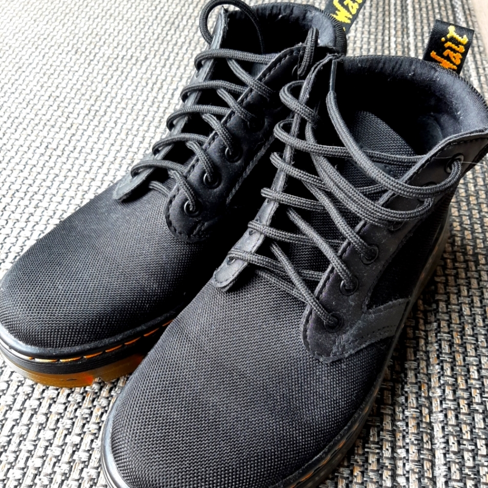 NWOT Dr Martens Bonny Boot size 8